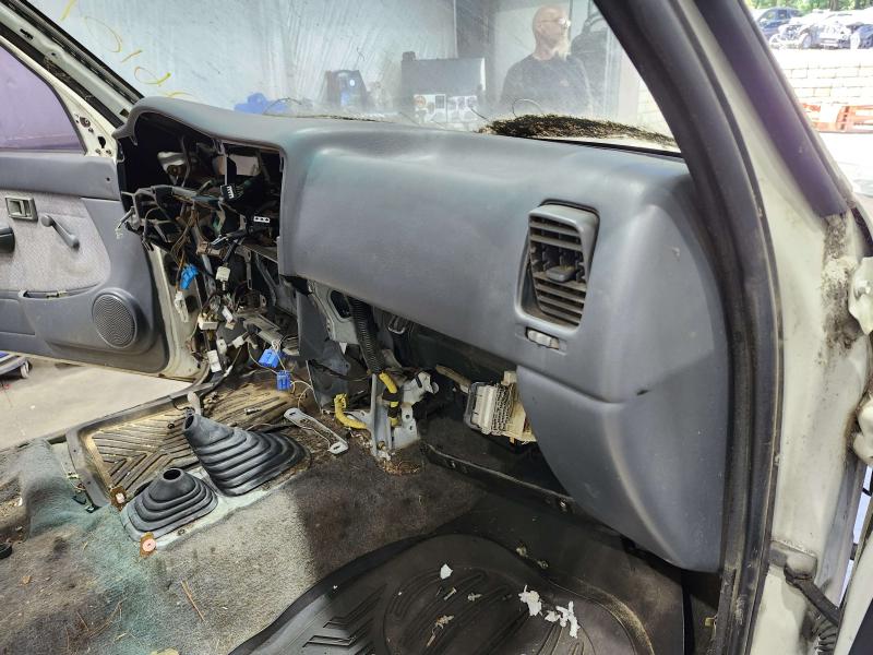 1997 Toyota Tacoma Dash Panel