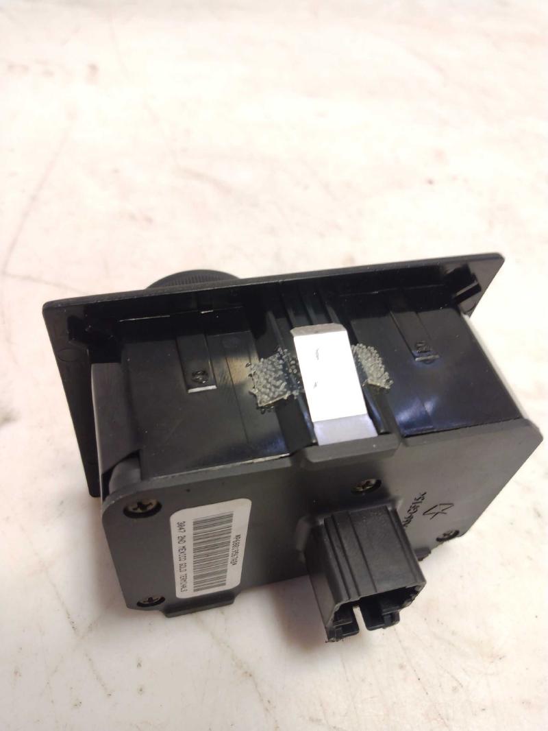 2008 Dodge Charger Headlight Switch (Dash Mtd)