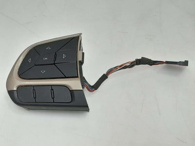 2015 - 2018 Jeep Renegade Steering Wheel Control Switch OEM 735572819