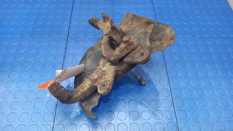 1985 Toyota Hilux Spindle Knuckle Front