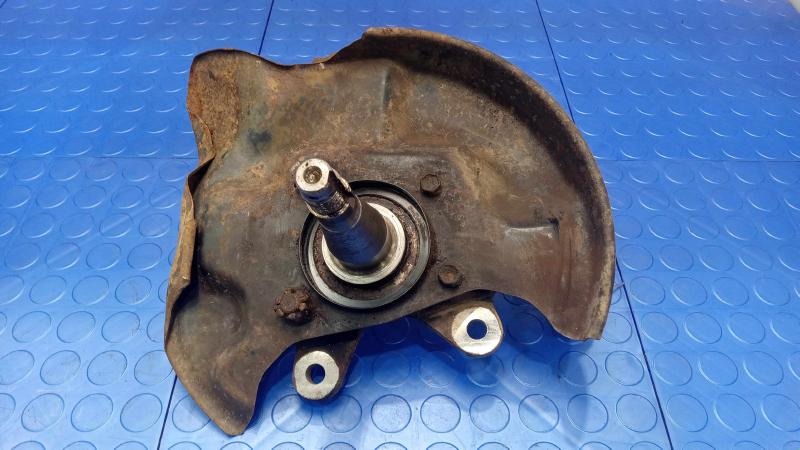 1985 Toyota Hilux Spindle Knuckle Front