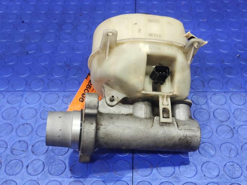 2013 Ford F-350 Super Duty Master Cylinder
