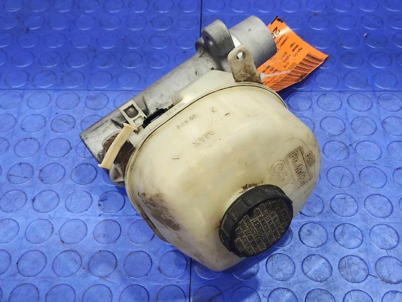2013 Ford F-350 Super Duty Master Cylinder