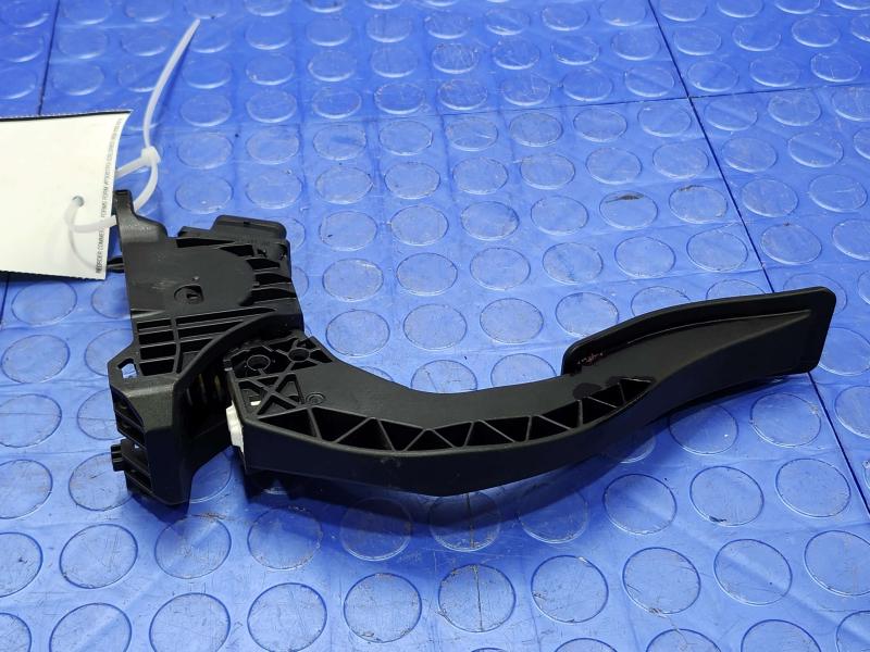 2018 Audi A4 Pedal Assembly