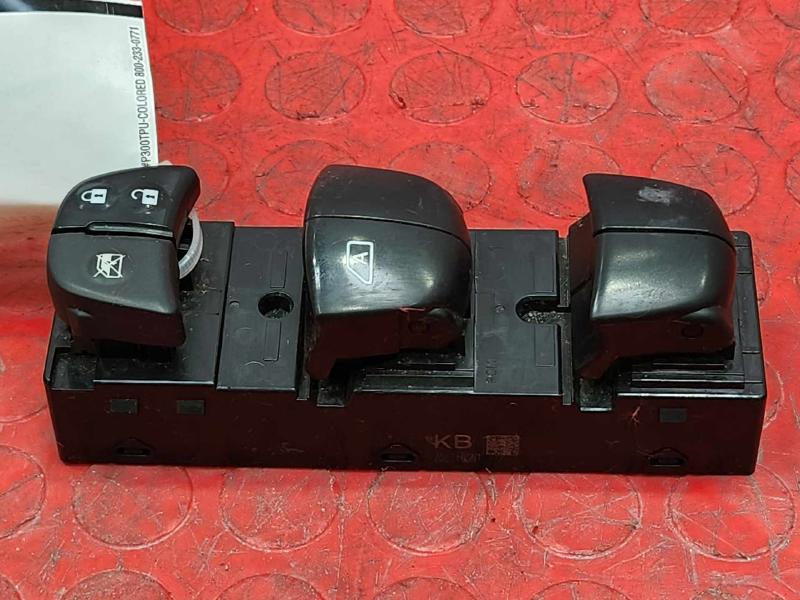 2020 Nissan Sentra Door Switch Front