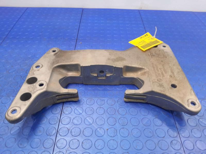 2016-2022 BMW 740i G11 G12 Automatic Transmission Crossmember OEM 22319485330
