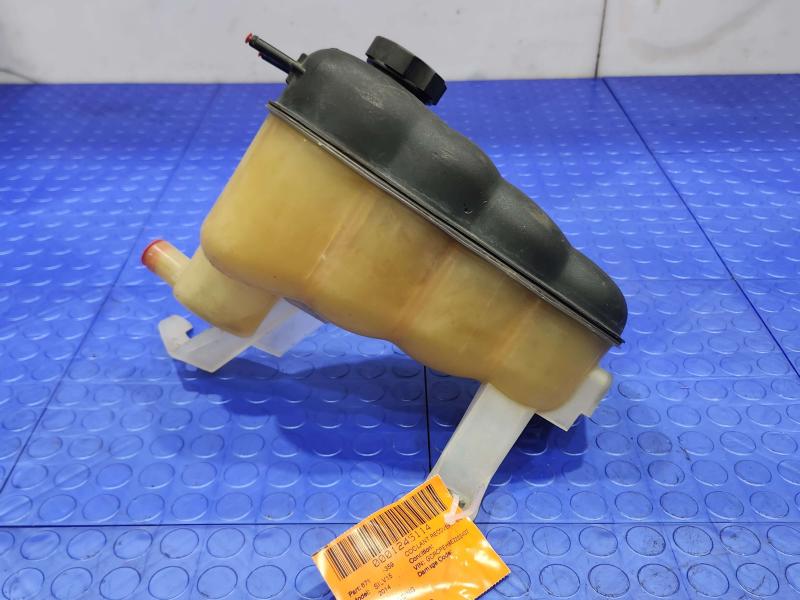 2014 Chevrolet Silverado 1500 Coolant Recovery Bottle