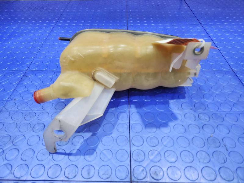 2014 Chevrolet Silverado 1500 Coolant Recovery Bottle