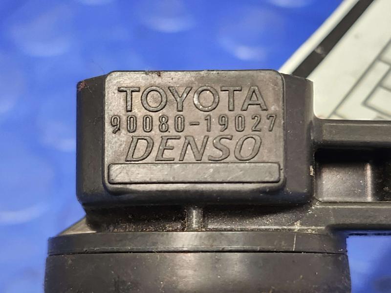 2000-2009 Toyota Tundra V8 Ignition Coil Pack Genuine OEM Part 9008019027
