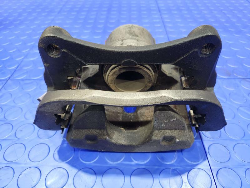 2017 Chrysler 200 Caliper
