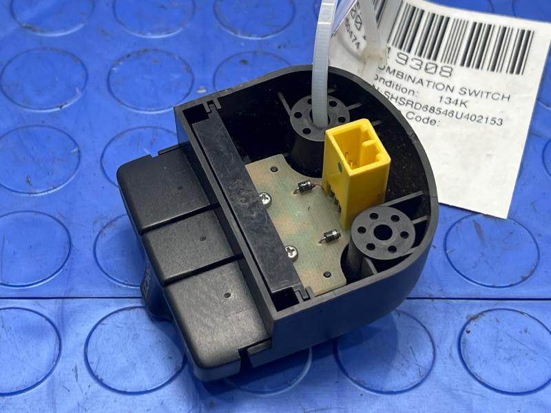 2005-2006 Honda CR-V Steering Wheel Cruise Control Switch OEM 36770S9AA01ZA