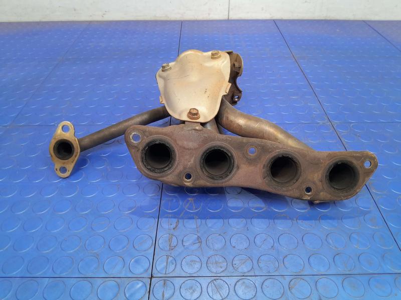 2011 Toyota Prius Exhaust Manifold