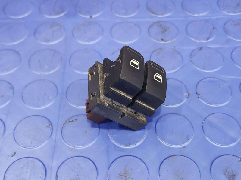 2015 Volkswagen Beetle Door Switch Front