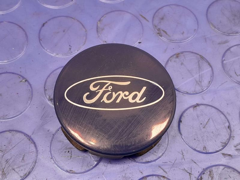 2014 Ford Transit Connect Center Cap