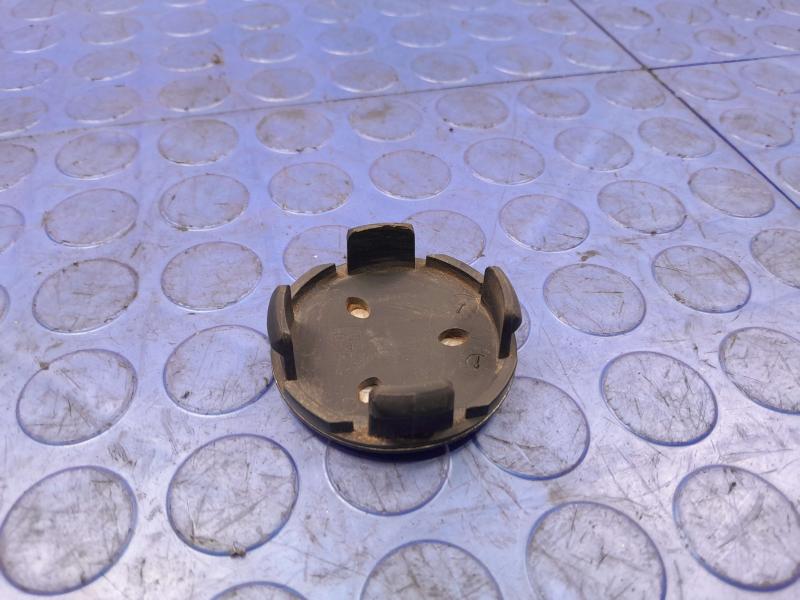 2014 Ford Transit Connect Center Cap