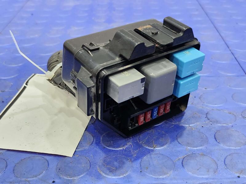 2010 Lexus RX350 RX450H Engine Fuse Box