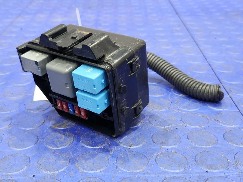 2010 Lexus RX350 RX450H Engine Fuse Box