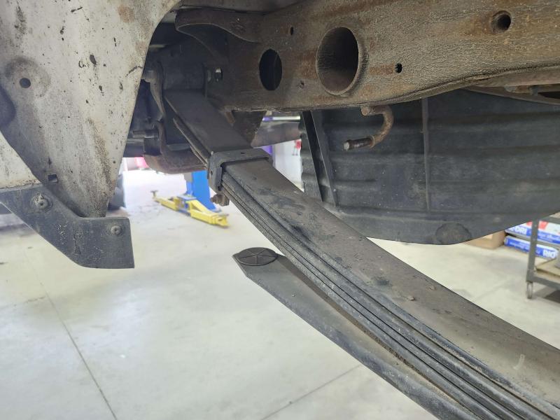 2017 Chevrolet Silverado 2500 Leaf Spring Rear