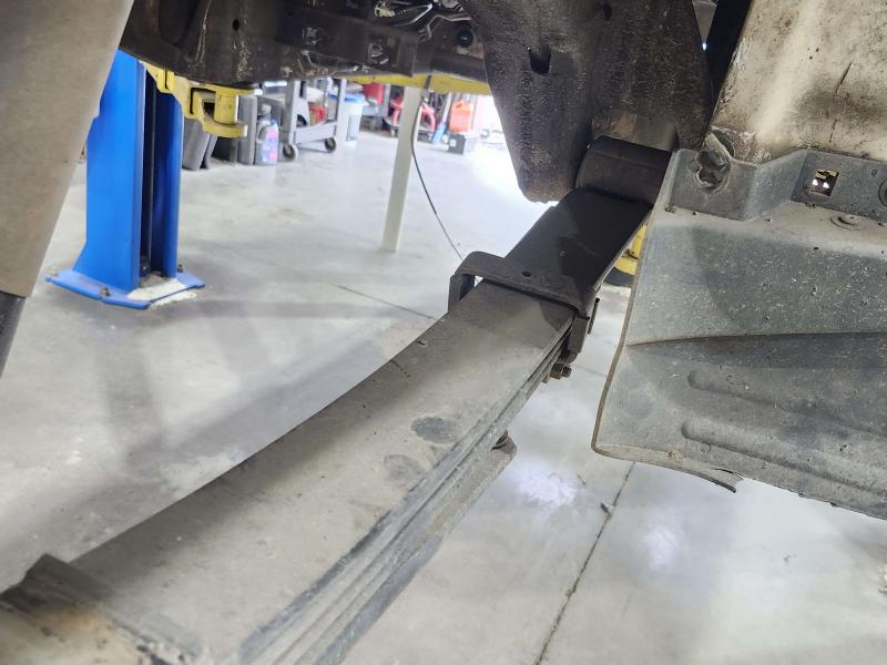 2017 Chevrolet Silverado 2500 Leaf Spring Rear