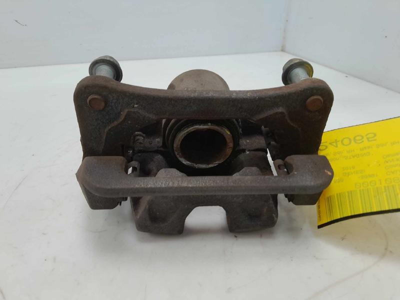 2016 Genesis Genesis Caliper