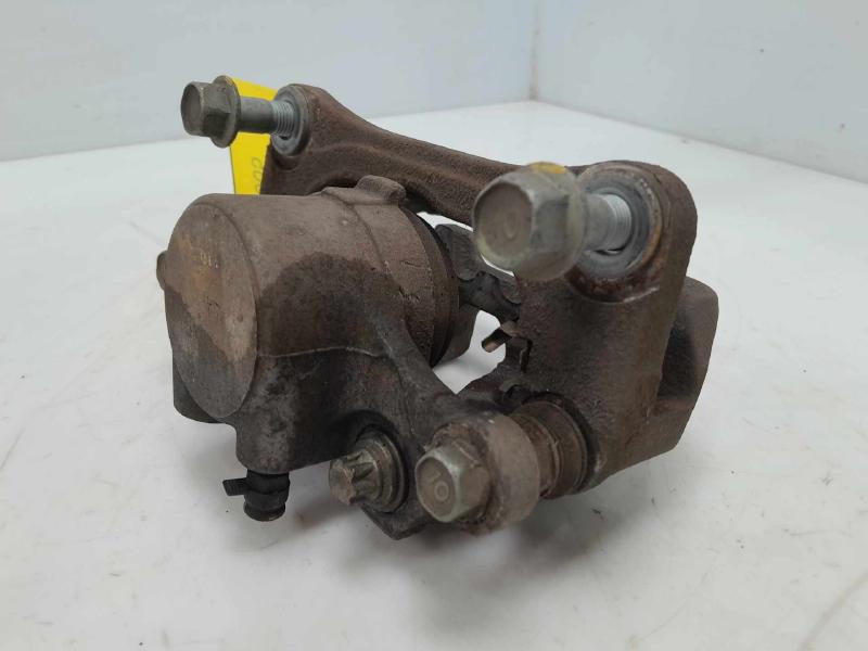2016 Genesis Genesis Caliper