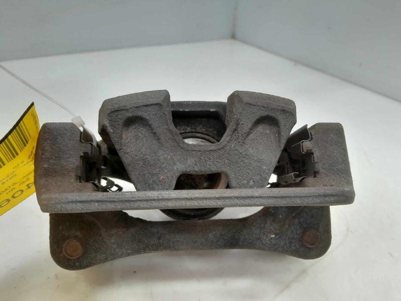 2016 Genesis Genesis Caliper