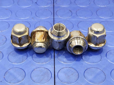 2016 Hyundai Sonata Lug Nuts