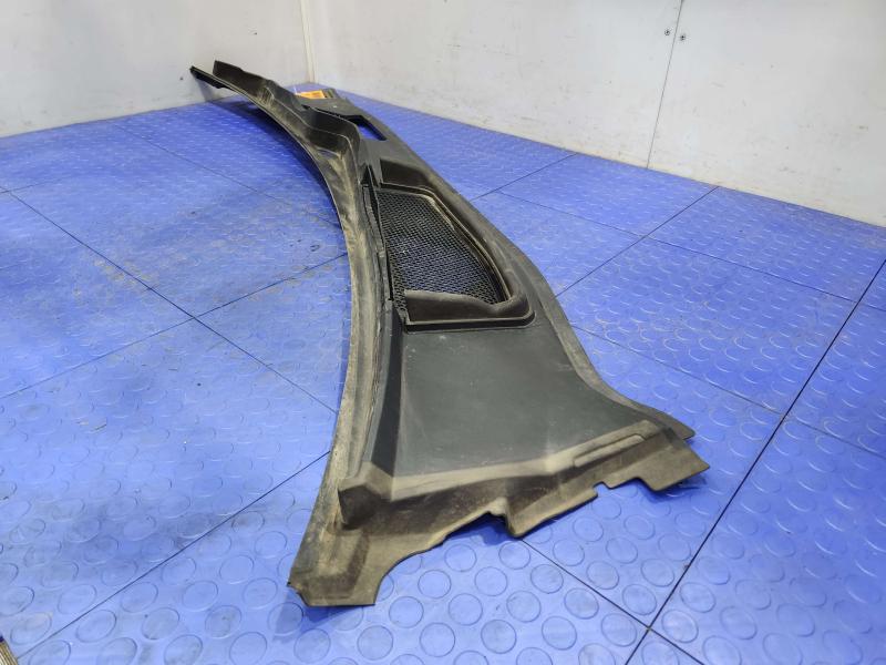 2017-2019 Audi Q7 Cowl Panel Cover Grille Air Inlet Assembly OEM 4M1819401D9B9