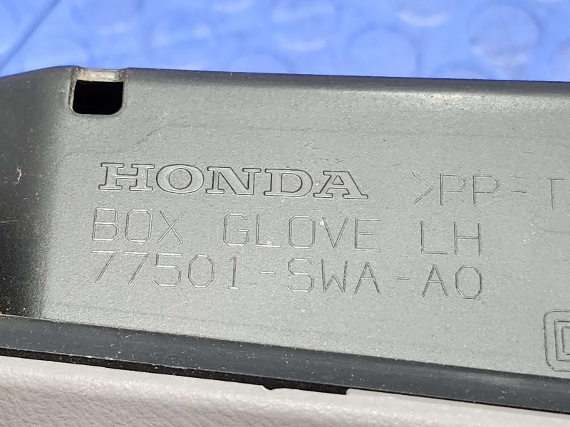 2010 Honda CR-V Glove Box