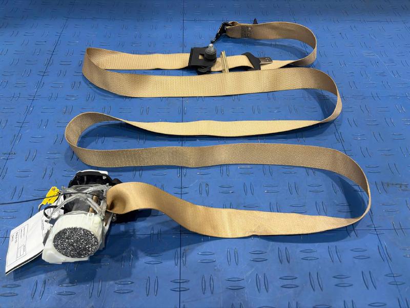 2010 Mercedes ML-Class Rear Seat Belt
