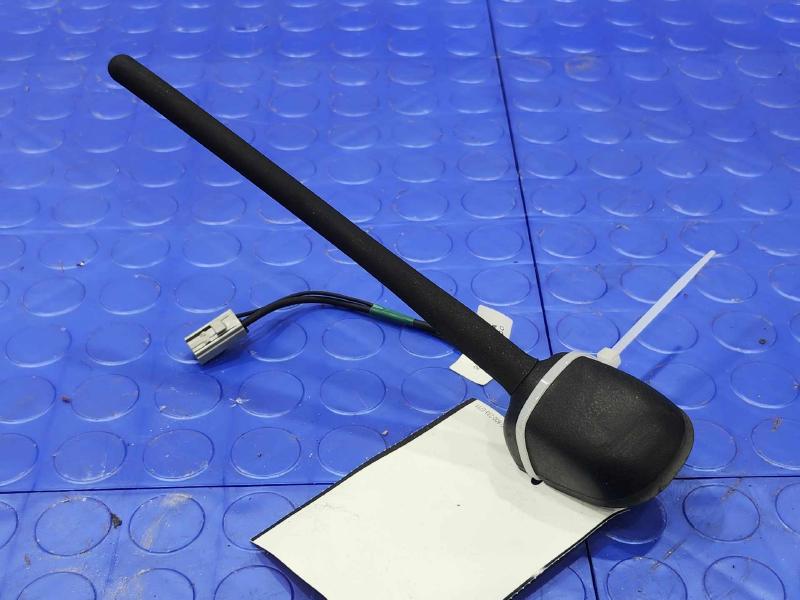 2015-2016 Nissan Rogue Radio Antenna Assembly w/o Satellite OEM 28208-5HA0A