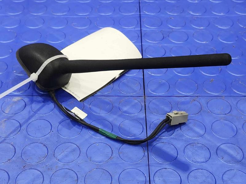 2015-2016 Nissan Rogue Radio Antenna Assembly w/o Satellite OEM 28208-5HA0A