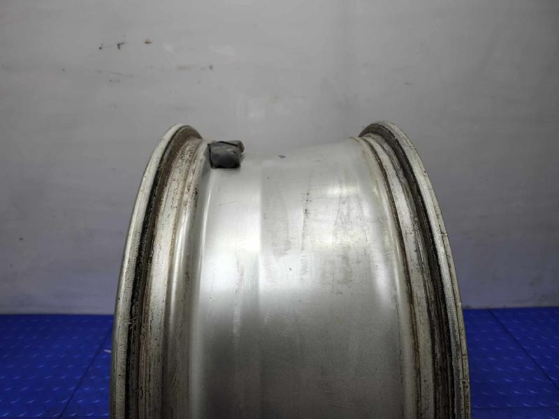 2011 Volkswagen Touareg Wheel