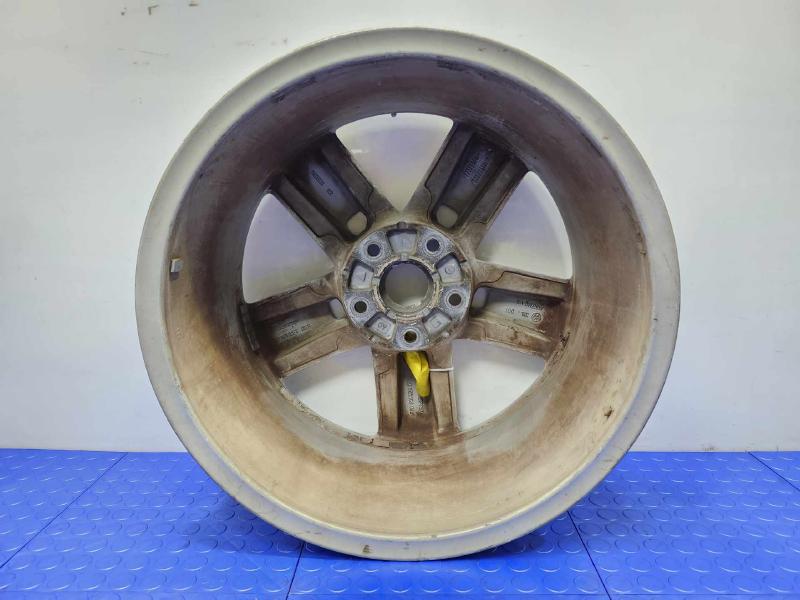 2011 Volkswagen Touareg Wheel
