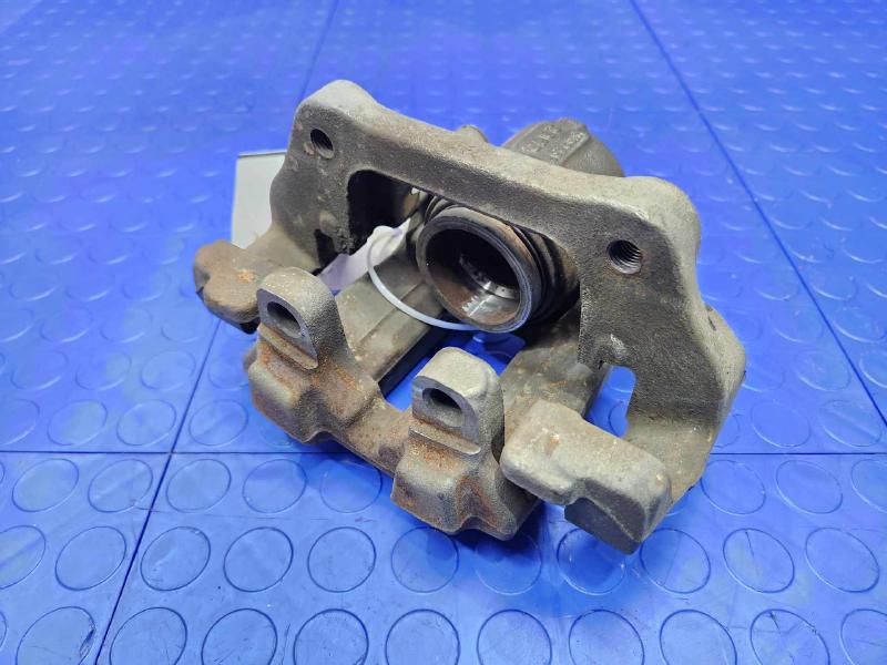 2014 BMW 228i Caliper