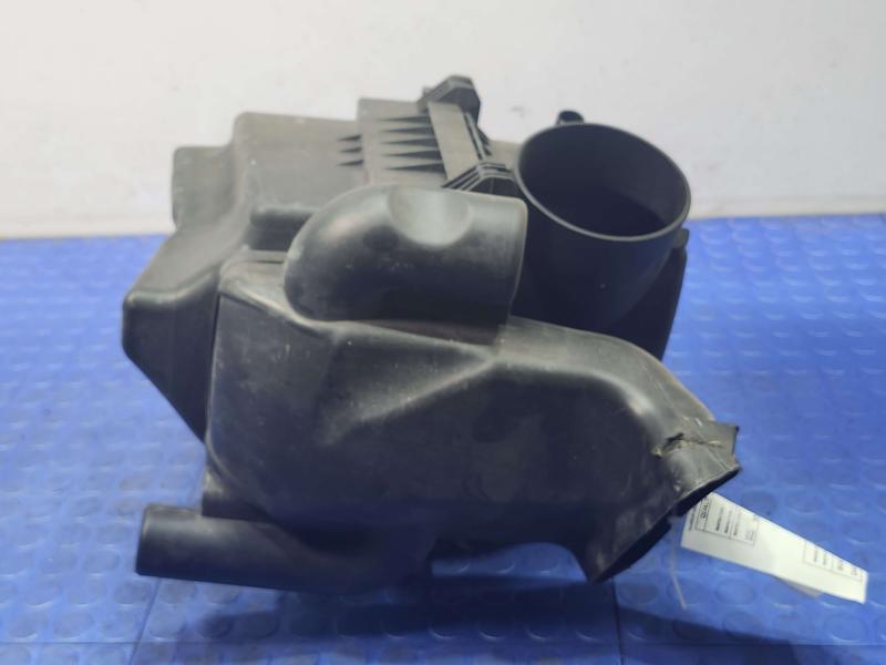 2011-2025 Dodge Durango Engine Air Cleaner Box Assembly Genuine OEM 68084277AA 68084276AA