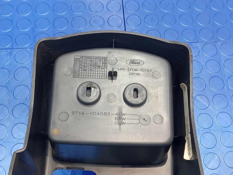 2013 Ford Transit Connect Front Console