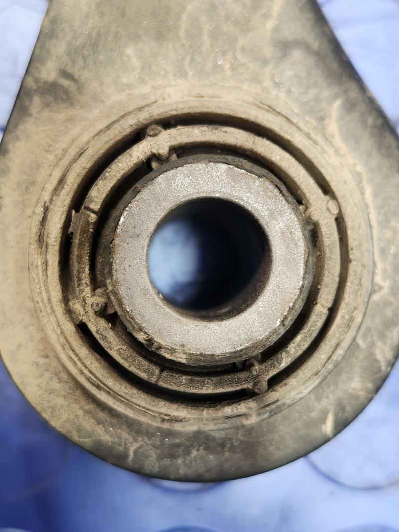 2015 Volkswagen Beetle Lower Control Arm Rr