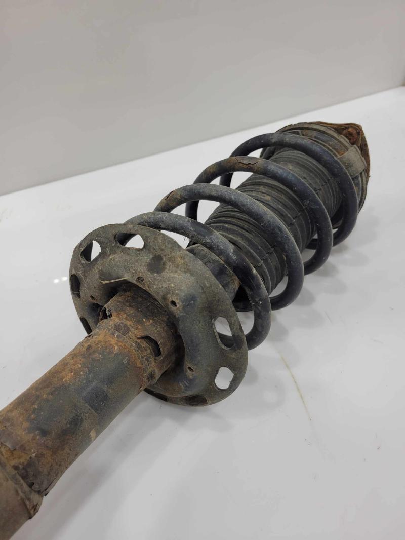 2006 - 2011 Honda Civic Sedan Front Strut Assembly RH Passenger Side OEM 51601SNAA22