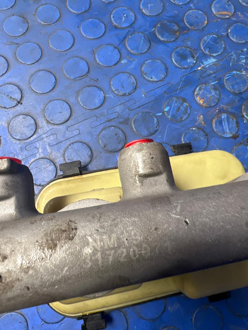 1991 Chevrolet S10 Master Cylinder