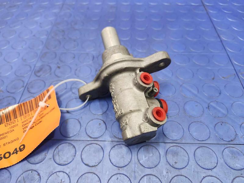 2019-2023 Jeep Renegade Brake Master Cylinder Assembly Genuine OEM 68263298AA