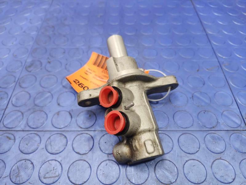 2019-2023 Jeep Renegade Brake Master Cylinder Assembly Genuine OEM 68263298AA