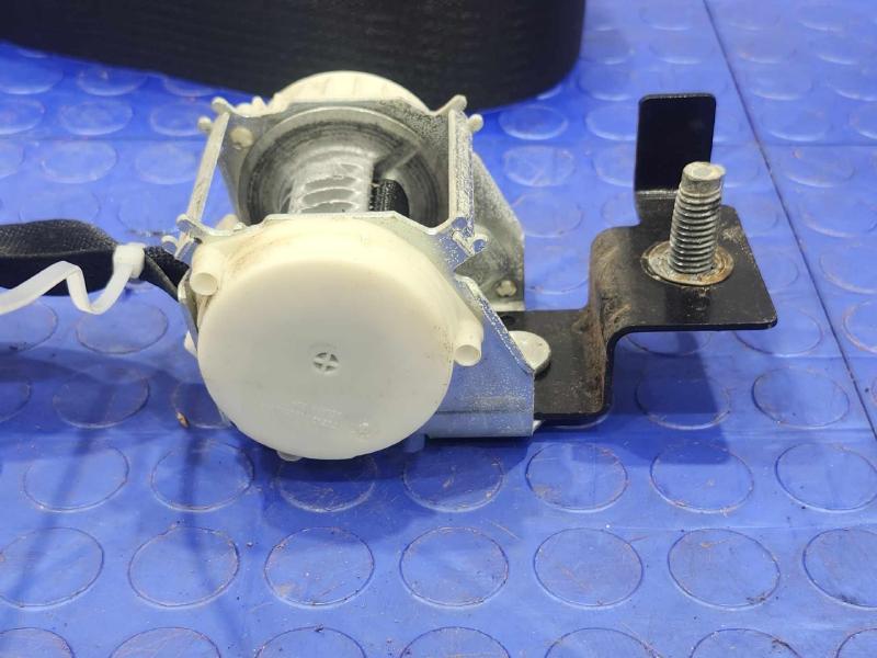2013 Ford F-350 Super Duty Rear Seat Belt