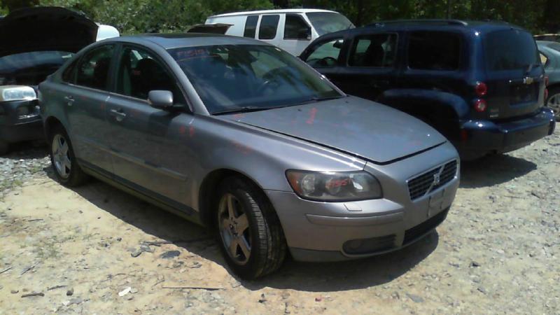 2005 Volvo V40 Transmission Assy.