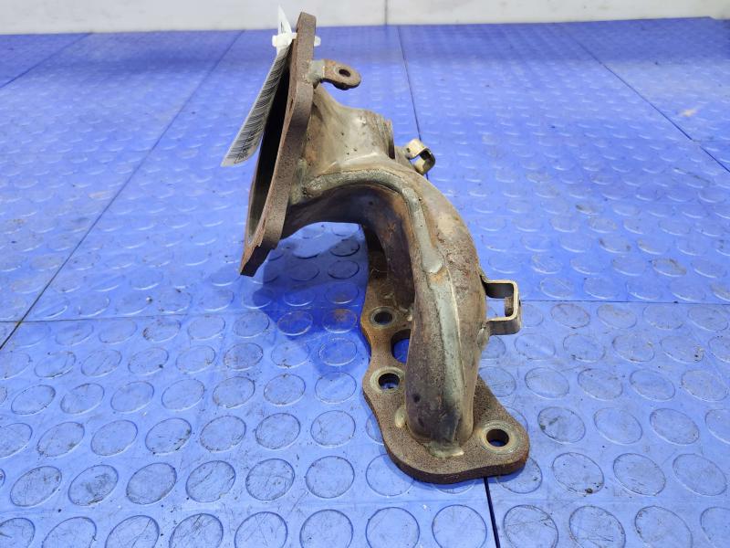 2013 Nissan Pathfinder Exhaust Manifold