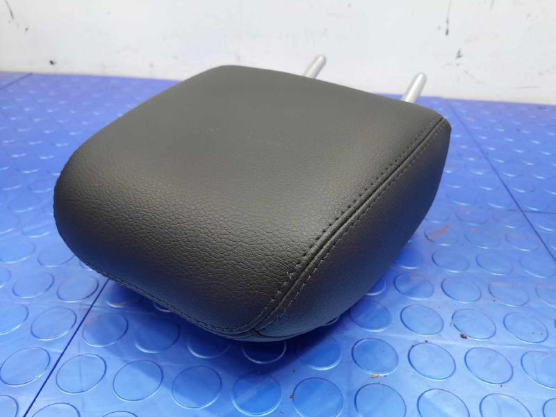 2017 Lincoln MKC Headrest