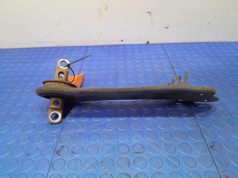 2015 Chrysler 200 Lower Control Arm Rr