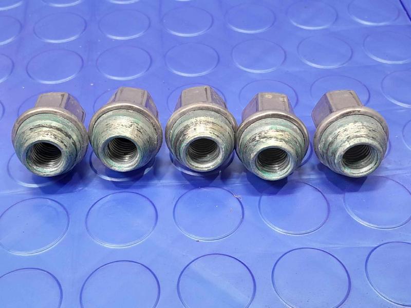 2023 Chevrolet Trailblazer Lug Nuts