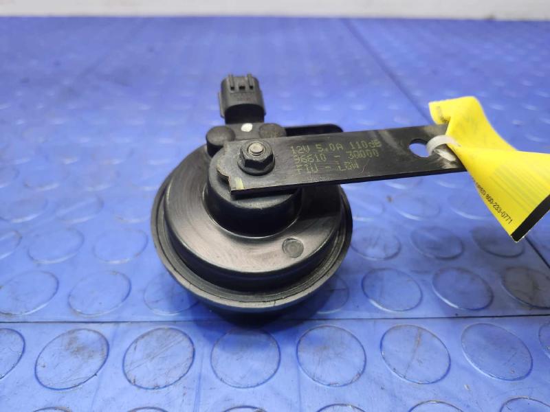 2006-2014 Hyundai Sonata Low Note Horn Assembly Genuine OEM 966103Q000