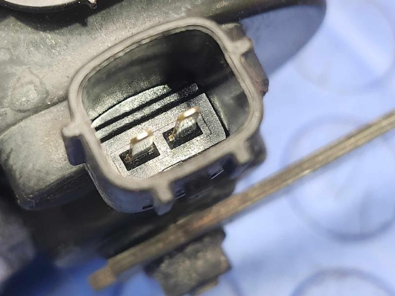 2006-2014 Hyundai Sonata Low Note Horn Assembly Genuine OEM 966103Q000